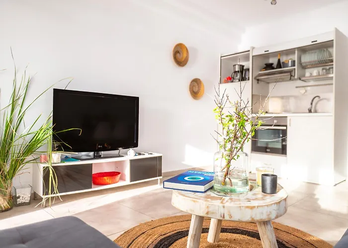 아파트 Sunlight Ornos Suites, Private Hot Tub