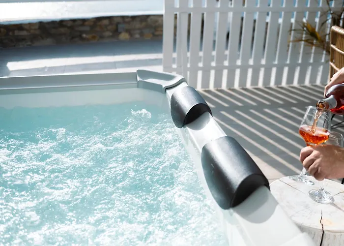 Sunlight Ornos Suites, Private Hot Tub 아파트 *