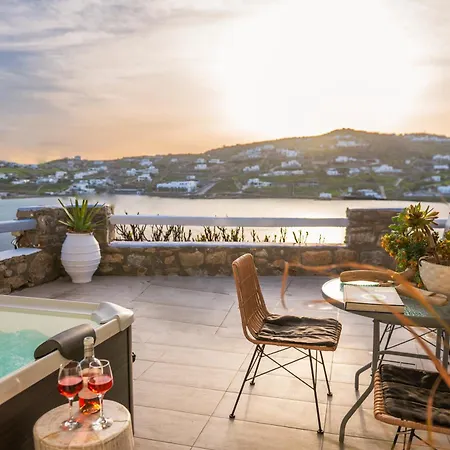 Διαμέρισμα Sunlight Ornos Suites, Private Hot Tub