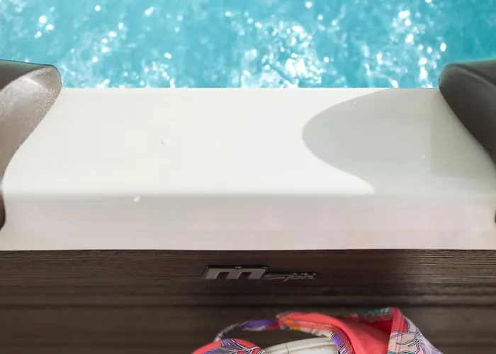 Sunlight Ornos Suites, Private Hot Tub