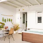 Appartamento Sunlight Ornos Suites, Private Hot Tub
