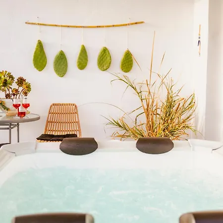 Sunlight Ornos Suites, Private Hot Tub *