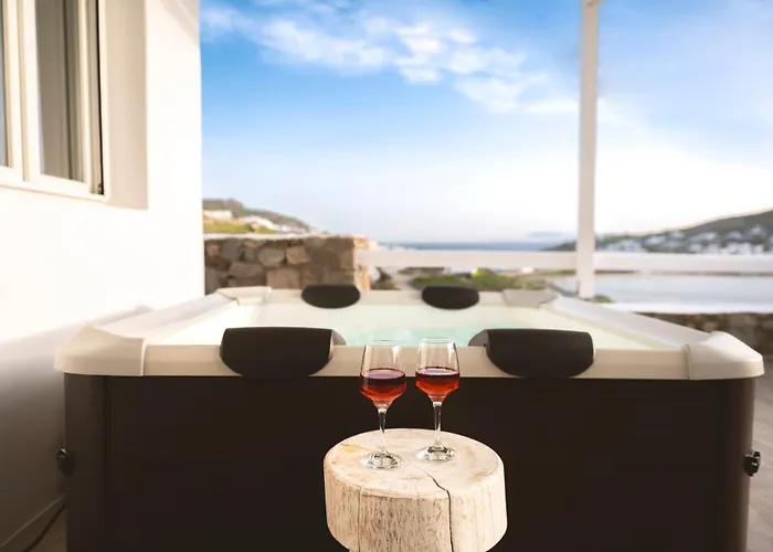 شقة Sunlight Ornos Suites, Private Hot Tub